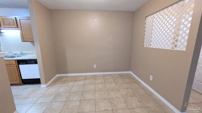 Photo - 8160 Stonebrook Dr