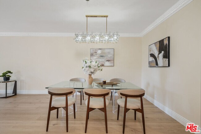 9249 Burton Wy Unit 302