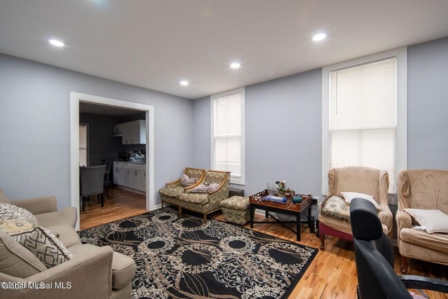 Photo - 138 Main St Unit 1