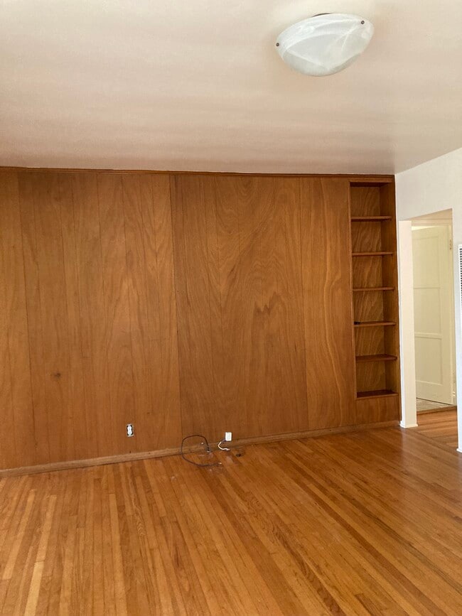 Photo - 805 Coeur D Alene Ave