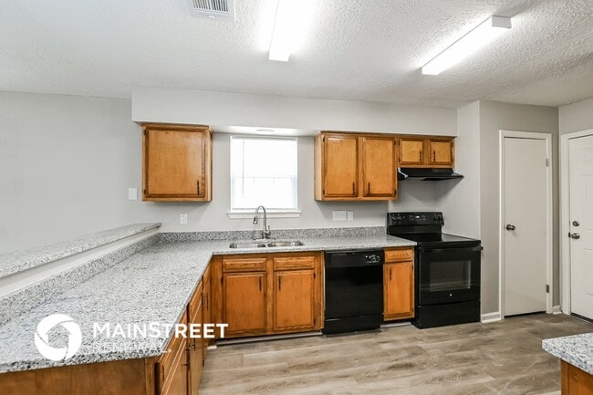 Photo - 4922 Crestway Dr