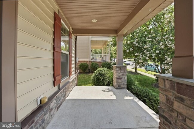 428 Alder Dr