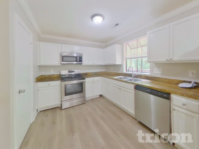 Photo - 5911 Leatherwood Ln