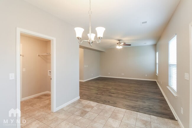 Photo - 2212 Pearwick Ct