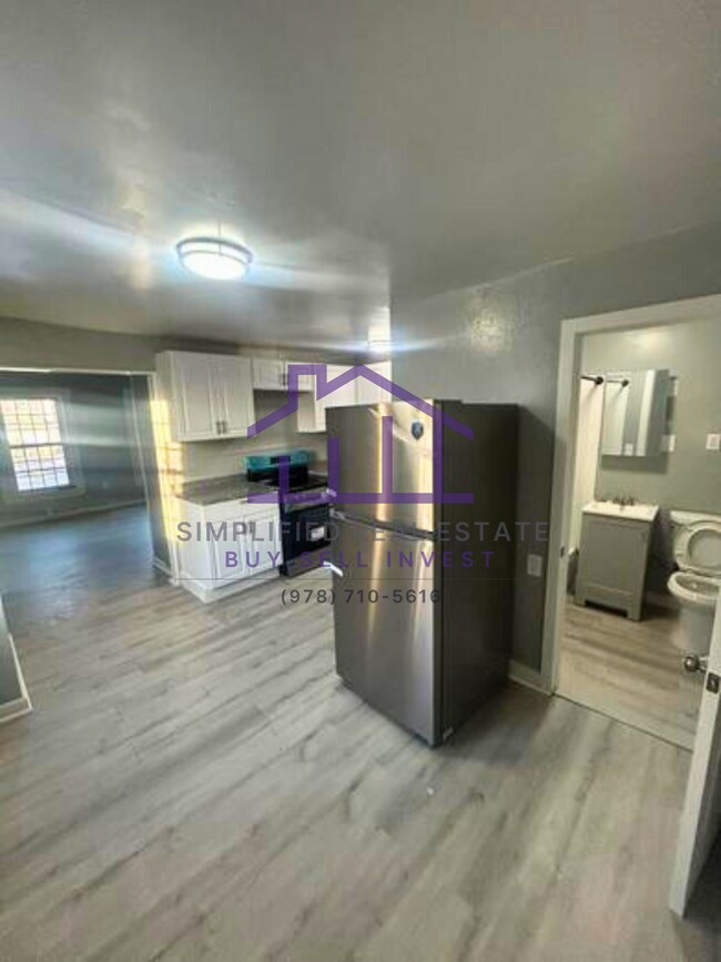 Photo - 418 River St Unit 1