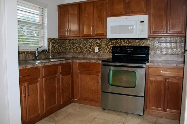 Photo - 1819 Michigan Ave Unit D