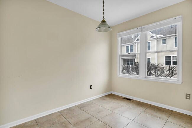 Photo - 3 Langtry Ter