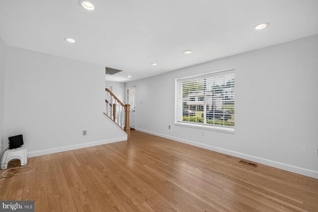 Building Photo - 4009 Shallow Brook Ln