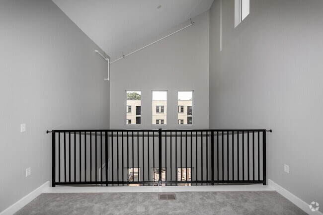 2BR, 2BA - 1386 SF
