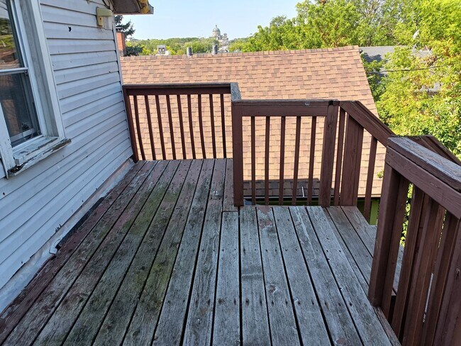 Photo - 352 E Lincoln Ave Unit upper