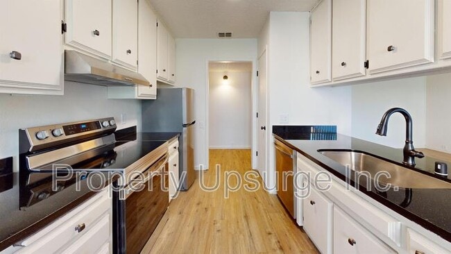 Photo - 905 Lakeside Dr Unit 1