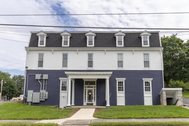 Photo - 713 Locust St