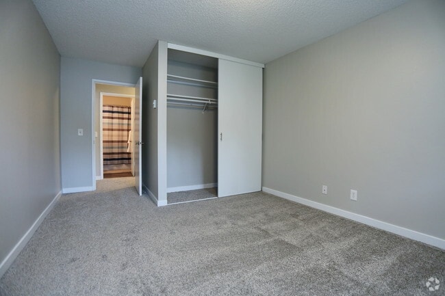 Crestwood Apartments