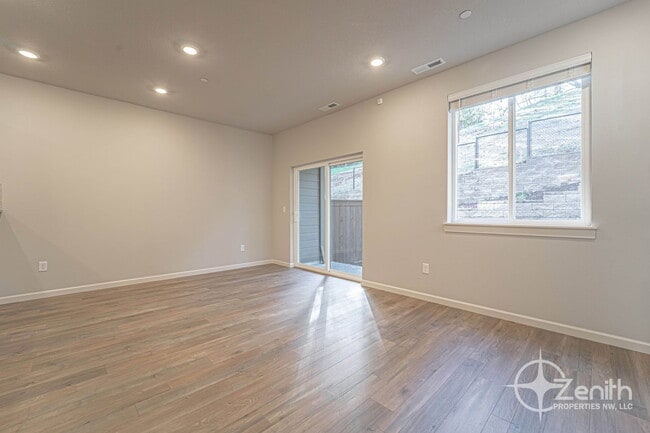 Photo - 4261 S Cloverhill Wy