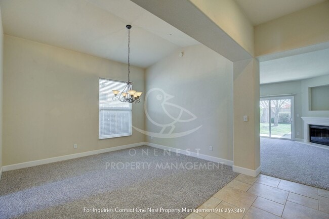 Photo - Fantastic Floorplan, great location in Woodland 4+ bedroom, 2 bthm available ASAP