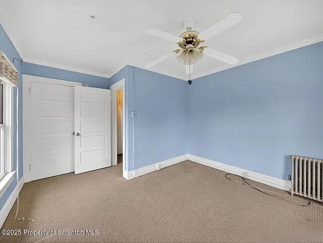 Photo - 2035 Delaware St