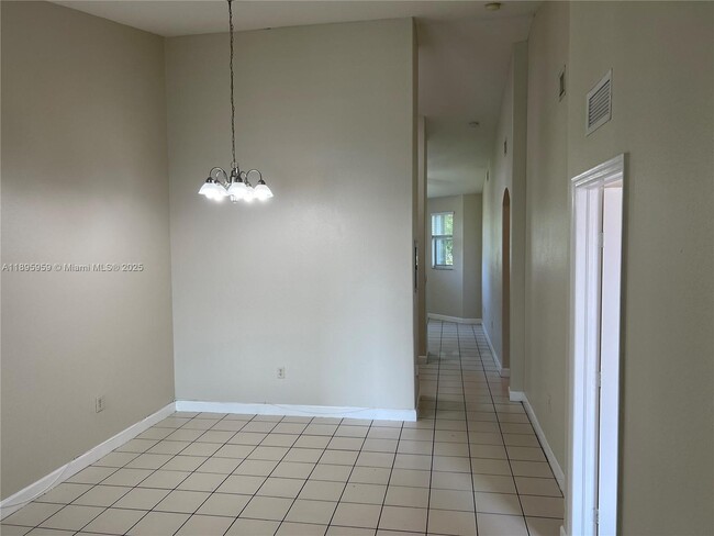 Photo - 2903 SE 17th Ave Unit 201