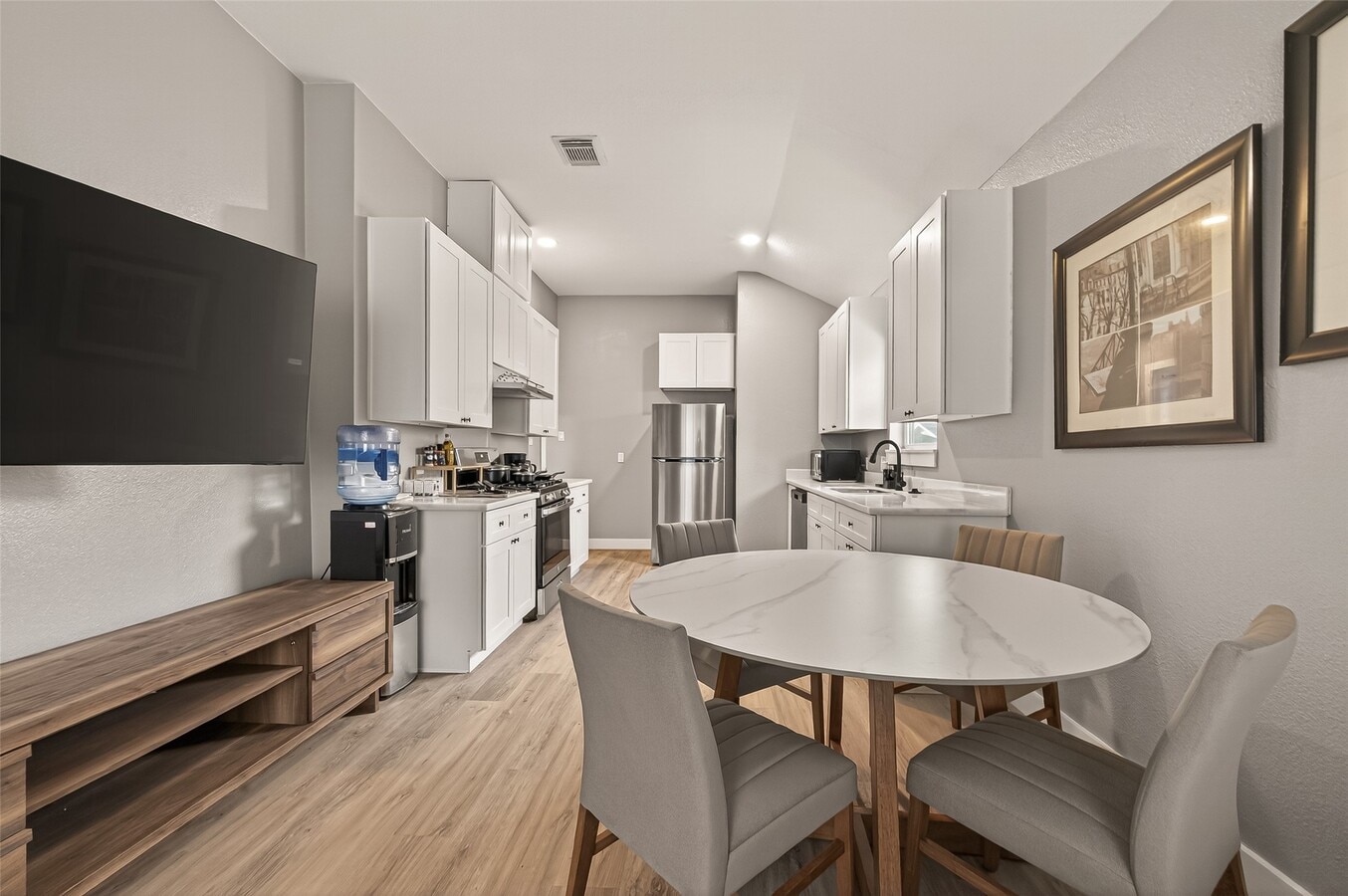 Photo - 4309 Beggs St