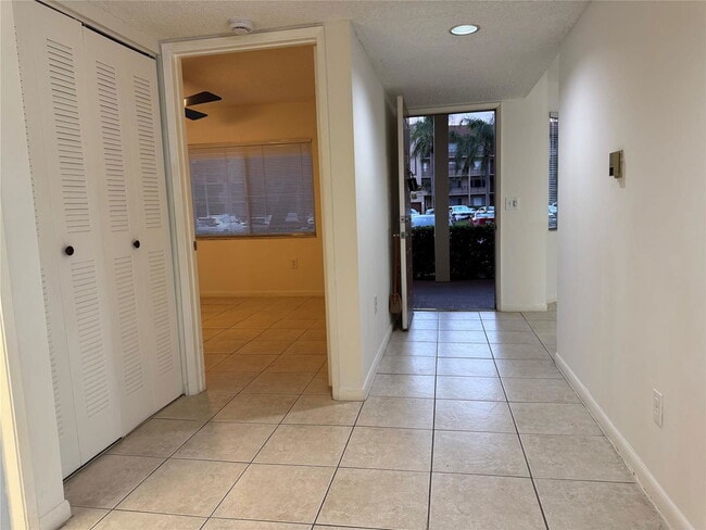 Photo - 1001 SW 141st Ave Unit 103K