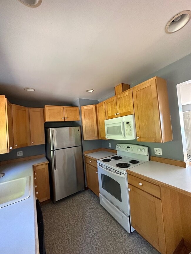 Photo - Beautiful Home in Astoria!