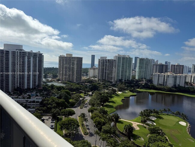 Photo - 3675 N Country Club Dr Unidad 2606