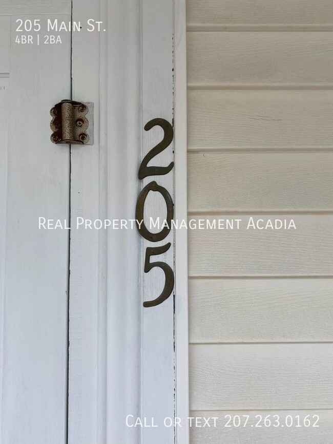 Large Historial Winterport Home with Chara... Rental For Rent in