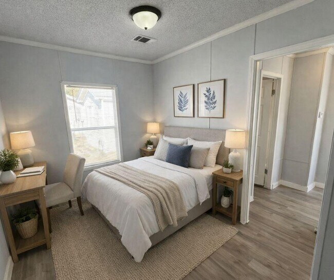 Photo - 2228 Chicago Cubs St