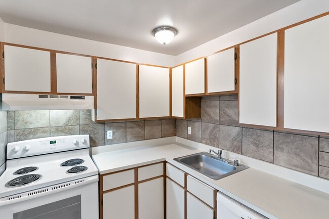 Photo - River Valley Apartments