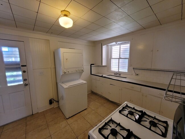 Photo - 2112KFRONT Unit 2116KDOWN-1