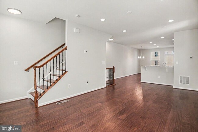 Photo - 1643 Dorothy Ln