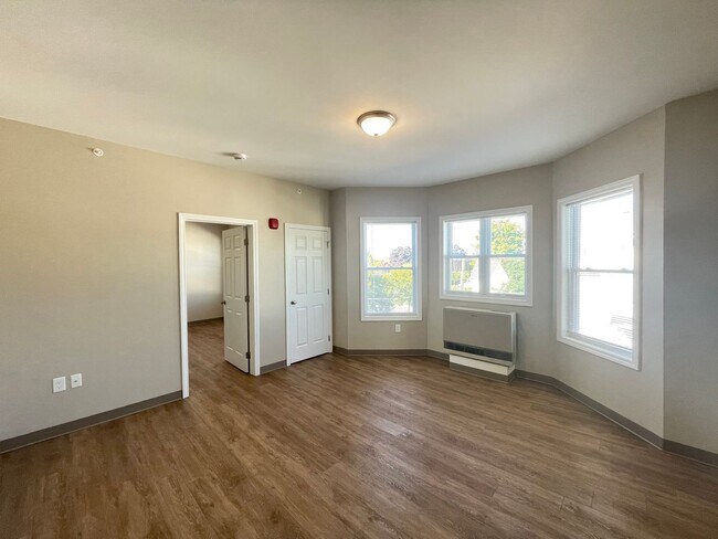 459 Beech St Unit 3