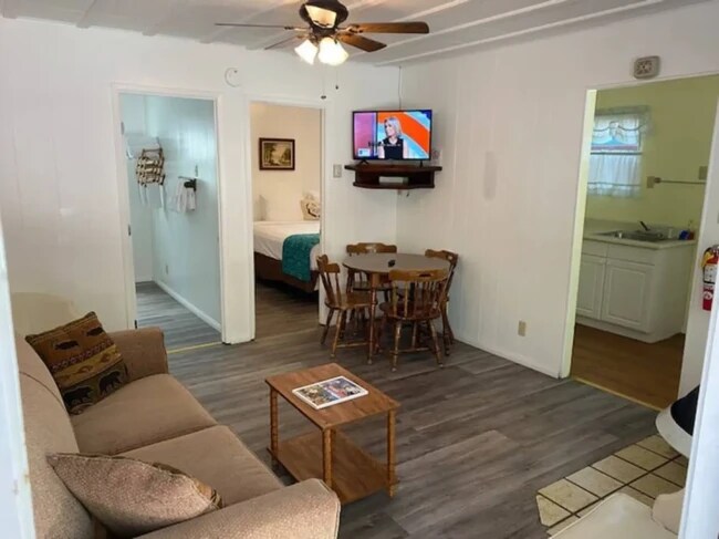877 Tulip Ln Unit Timberhaven Lodge Unit 4