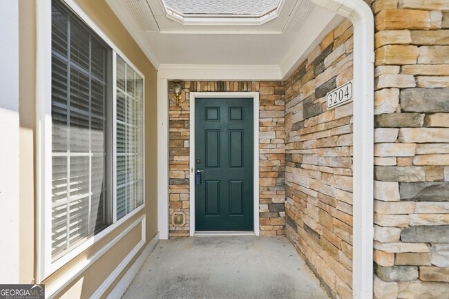 Photo - 3204 Village Ln
