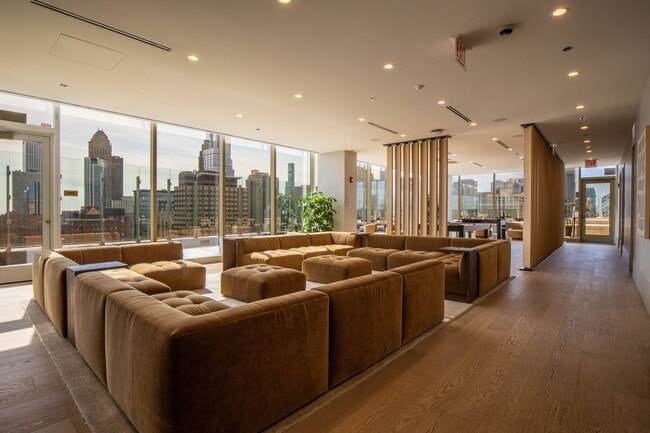 Photo - 868 N. Wells