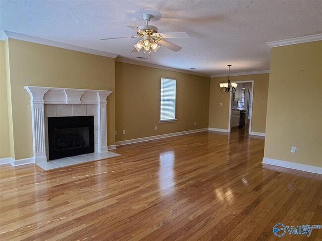 Photo - 5308 Frankford Dr SE