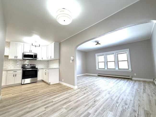 Photo - 1532 S 64th St Unidad 2