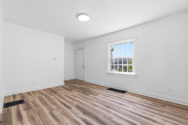Photo - 2442 Morton St
