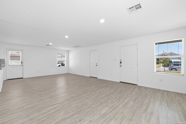 306 Ambush Ridge