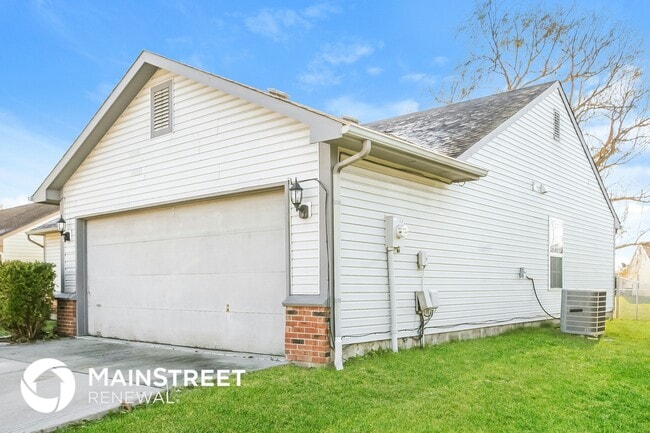Photo - 2839 Hazelview Ln