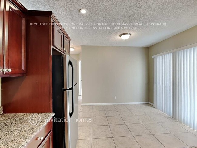 Photo - 2640 SW 8th St