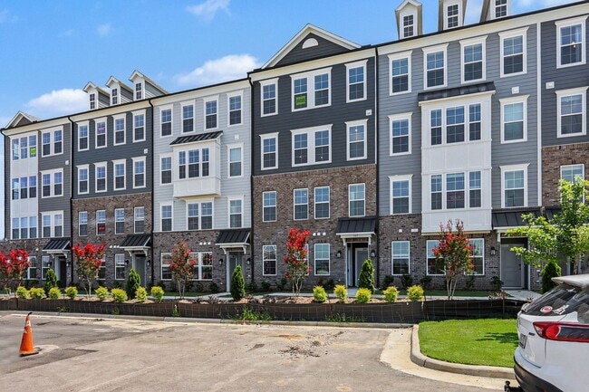 Photo - 705 Grove Edge Ln Unit 100