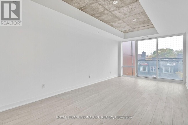 Photo - 665 Queen St E Unit 221
