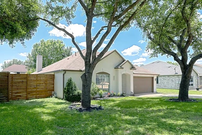 Photo - 1305 Marigold Way