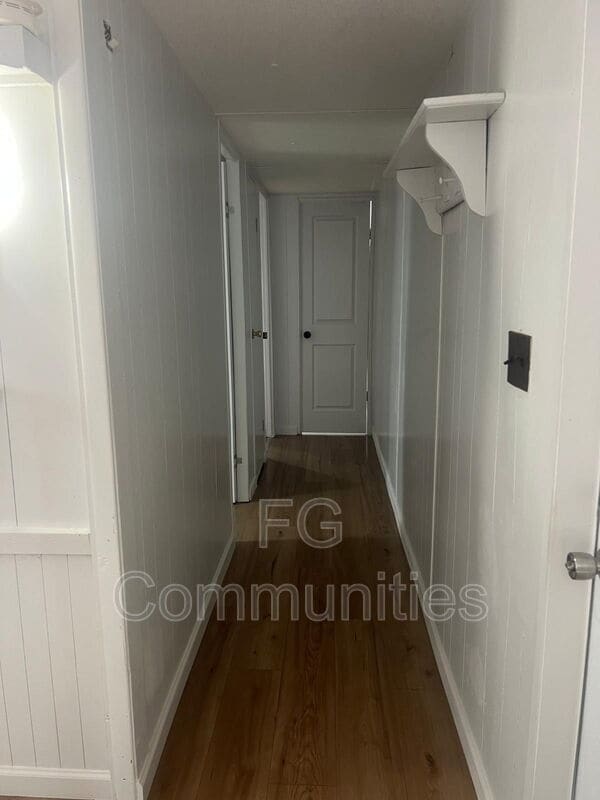 Photo - 304 Coleman Rd