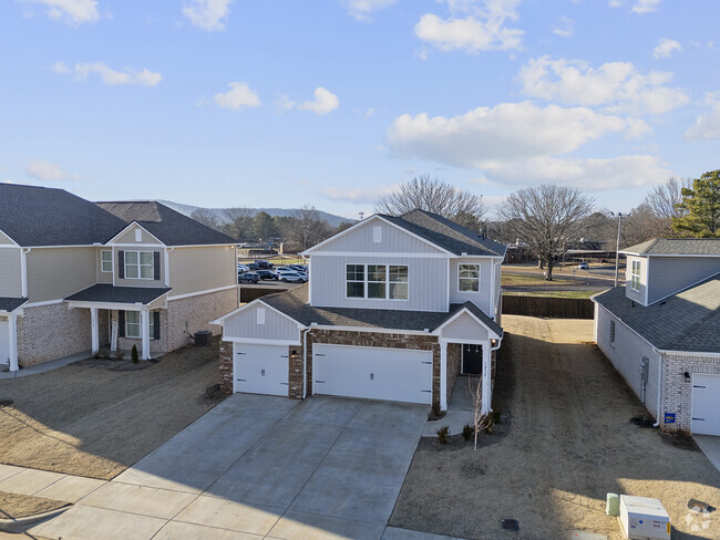 Building Photo - 3252 Spool Ln SW Rental