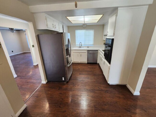 Photo - 324 Brookside Dr Casa