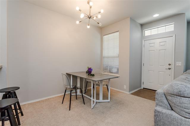 Building Photo - 2747 Hyde Park Dr Rental