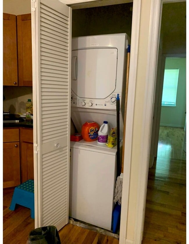 Photo - 4317 Sansom St Unidad 2