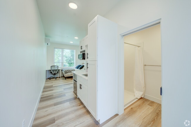 Studio, 1 BA 270 SF - Poets Place Apartment