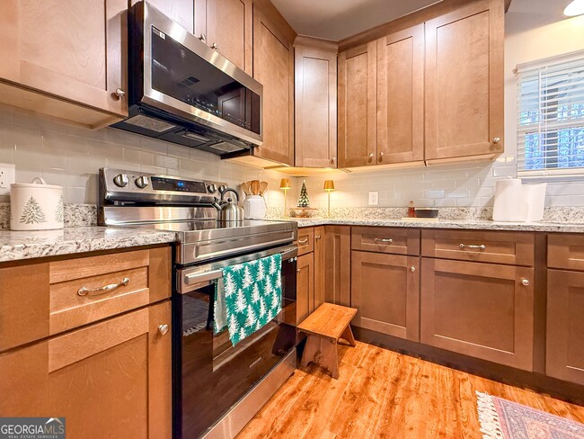 Photo - 270 Townview Dr